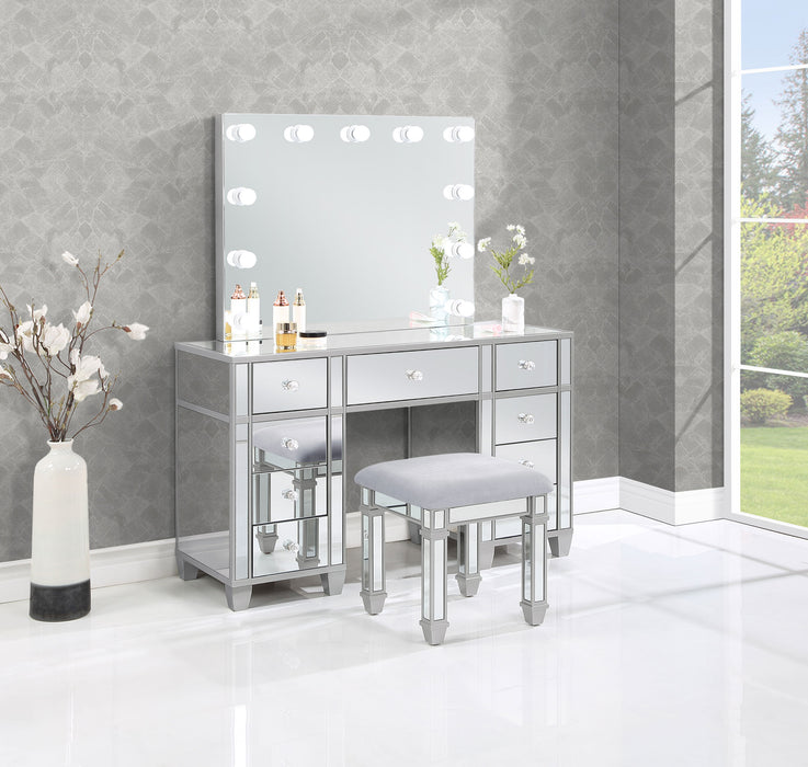 Allora Vanity Set